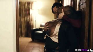 Pervy ক্লায়েন্ট করতে চায়, আছে, লিঙ্গ, সঙ্গে, সেক্সি, স্থাবর সম্পত্তির নিযুক্তক Osa সুদৃশ্য এবং তারপর তিনি কিনতে হবে ঘর