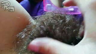 ���ამოყვარულო შეყვარებული ერთად hairy pussy masturbates საპირისპირო სარკეში