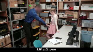 Паліцэйскі Трахал Зладзеявата Падлетка