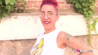 Ada: s FÖRSTA ANAL. David Ron deflowers hennes röv. &quot;Jag gillar det men det gör ont, sluta inte, sluta inte...&#039;