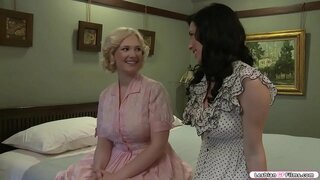 Busty blonde nitsidika azy brunette namana, ary izy ireo no manomboka miresaka momba ny haben'ny ny boobs.Rehefa afaka izany,dia mahazo taitaitra sy manomboka nanoroka ny tsirairay.Manaraka ny namany sucks ny tits sy lelafin'ny ny pussy.Ho setrin'izany dia manao toy izany koa ny namany. Busty blonde nitsidika azy brunette namana, ary izy ireo no manomboka miresaka momba ny haben'ny ny boobs.Rehefa afaka izany,dia mahazo taitaitra sy manomboka nanoroka ny tsirairay.Manaraka ny namany sucks ny tits sy lelafin'ny ny pussy.Ho setrin'izany dia manao toy izany koa ny namany.