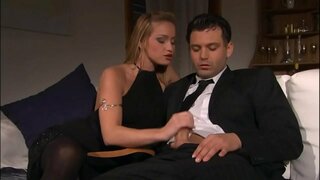 ���ძრავი ანალური სრულიად სიამოვნებით პორნოვარსკვლავი კატია Nobili და მისი ახალგაზრდა Stallion - (HD სცენა)