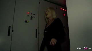 ب. في سن المراهقة تهب قضيبي بفضل حزب الألمانية الهواة